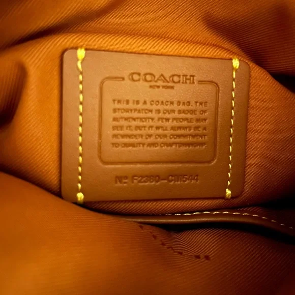 Coach Large Black Lana - Picture 2 of 5